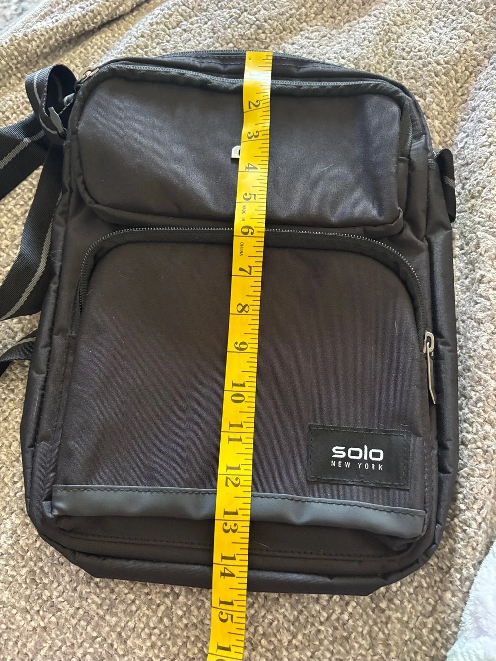 Solo New York commuter/computer laptop bag. Used but like new.